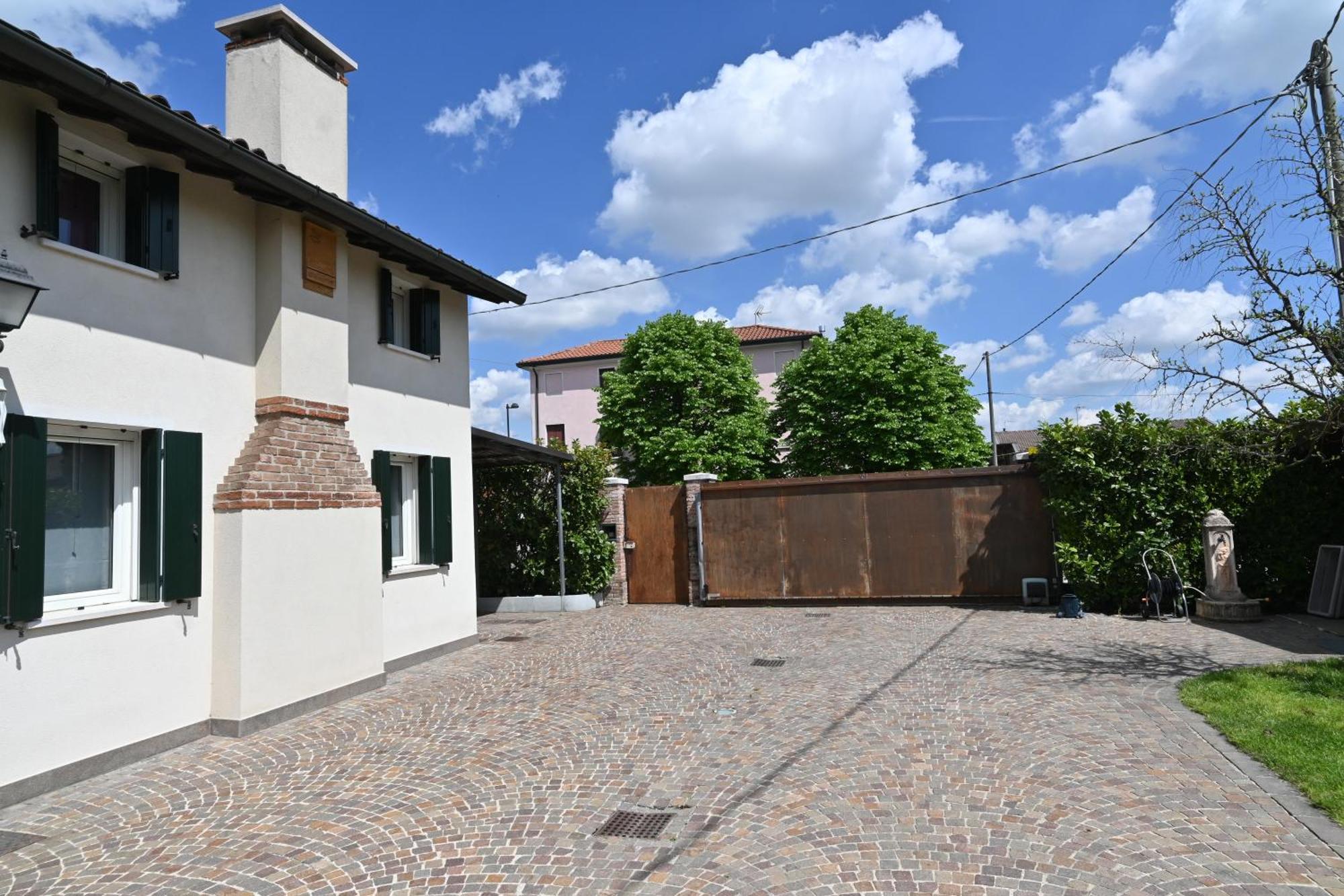 Ca Centosa Artistic House Villa Storica Ristrutturata Con Patio E Giardino 齐塔德拉 外观 照片
