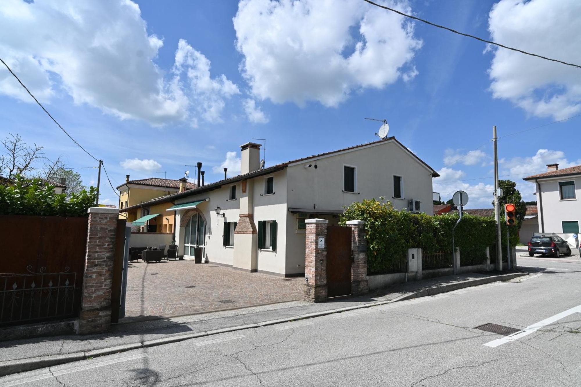 Ca Centosa Artistic House Villa Storica Ristrutturata Con Patio E Giardino 齐塔德拉 外观 照片